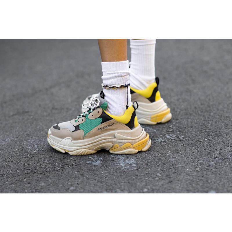 The Incomplete Highsnobiety Gu - огляд і ціна Street Fashion Culture